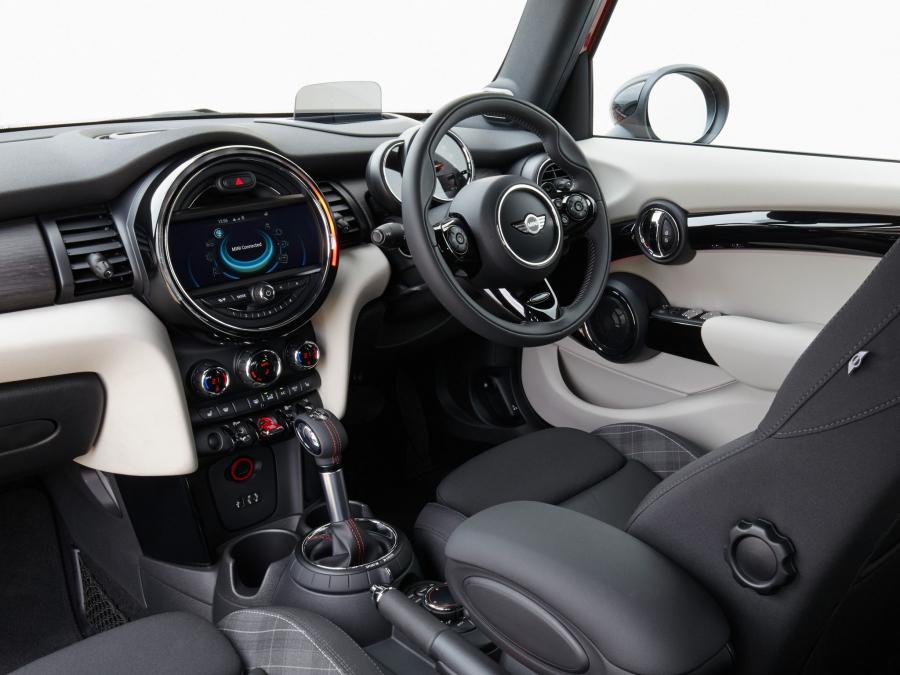  Mini Cooper S 5-Door 2014 года  (UK) (фото 26 из 35)